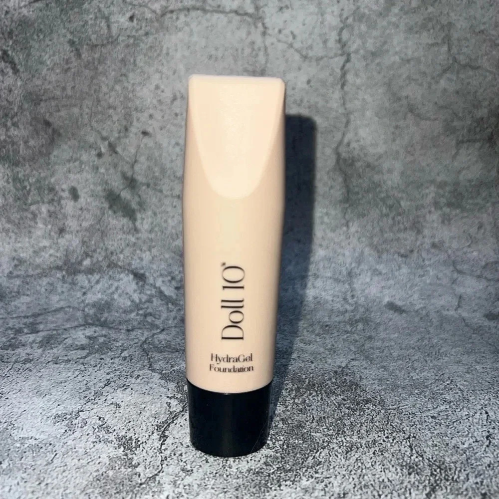 DOLL 10 HYDRAGEL FOUNDATION MEDIUM/FULL COVERAGE FOUNDATION BRAND NEW NEVER USED